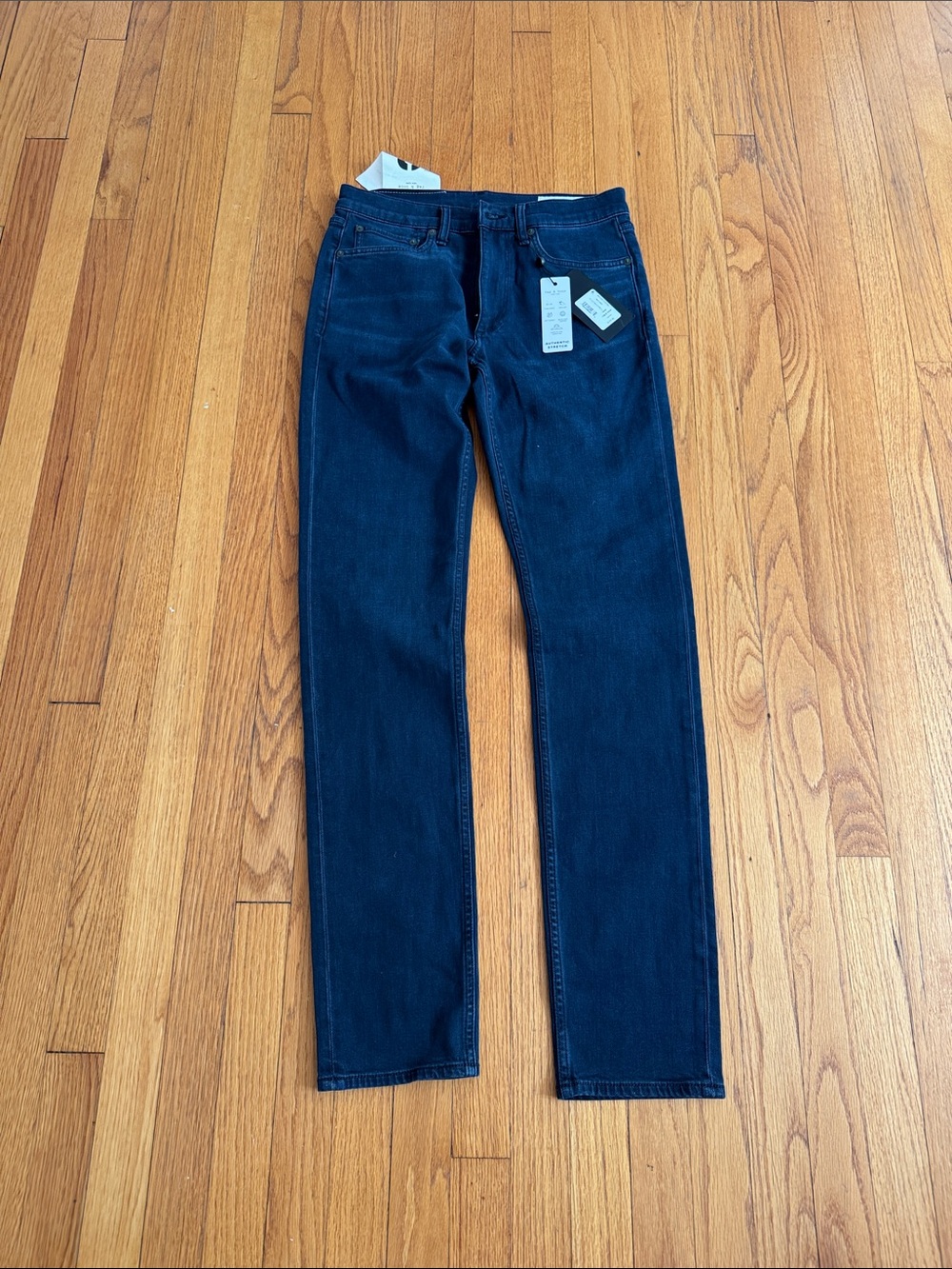 Men’s Rag & bone Navy Slim Straight Jeans new with tags 29” x 34”